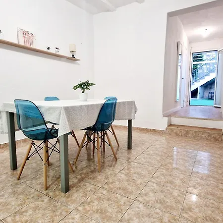 Casa *